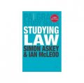 Studying Law [平裝]
