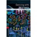 Oxford Bookworms Library Third Edition Stage 3: Dancing with Strangers Stories from Africa [平裝] (牛津書蟲系列 第三版 第三級：來自非洲的故事：與陌生人一起跳舞)