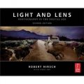 Light and Lens : Photography in the Digital Age [平裝]
