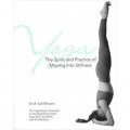 Yoga: The Spirit and Practice of Moving Into Stillness [平裝]