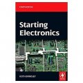 Starting Electronics [平裝] (初級電子學，第4版)